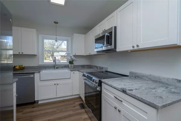 Seneca, SC 29672,5060 Keowee School RD