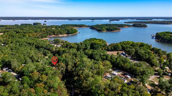 Townville, SC 29689,351 Lakewood Dr 351 Lakewood DR