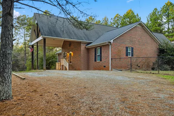 Starr, SC 29684,1907 Mountain Creek Church RD