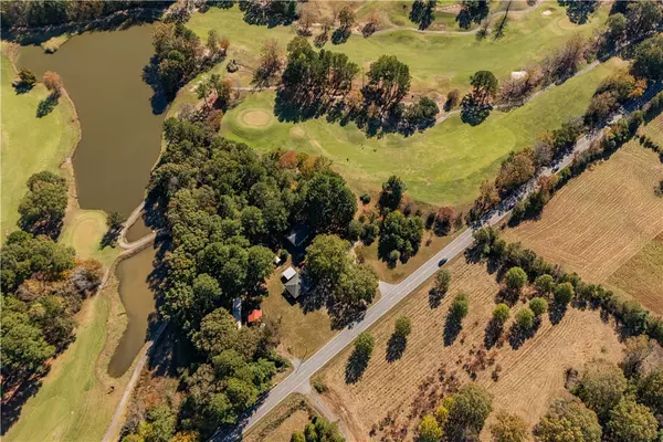 8426 81 N HWY, Easley, SC 29642