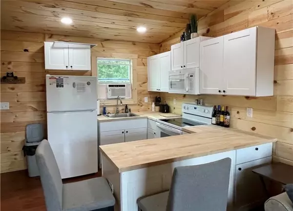 Walhalla, SC 29691,556 POPLAR SPRINGS RD