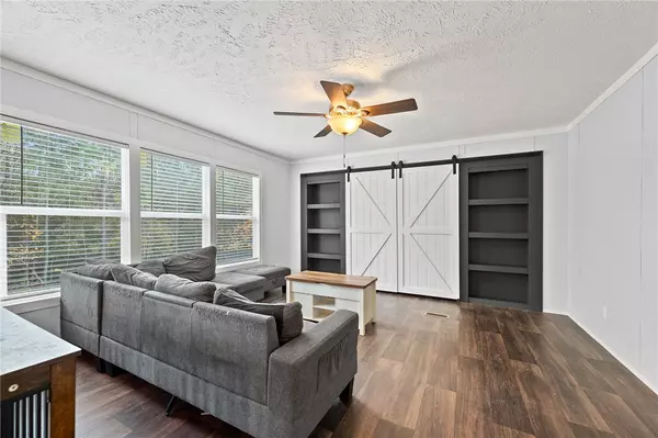 Abbeville, SC 29620,261 Fox RD