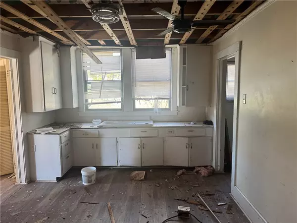 Seneca, SC 29678,1201 Goddard AVE