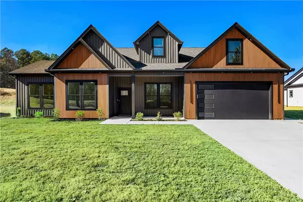 2925 Old Greenville HWY, Central, SC 29630