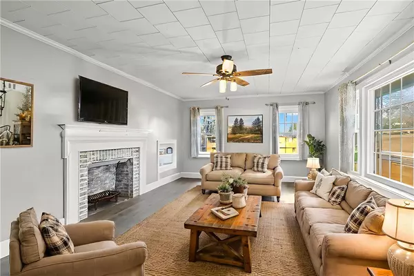 Ware Shoals, SC 29692,10 Higgins DR