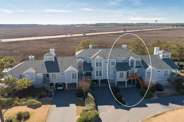 204 Sextant Court, Unit 204, Manteo, NC 27954