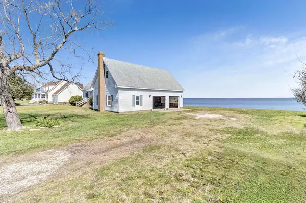 Currituck, NC 27929,216 Ed Brumsey Lane