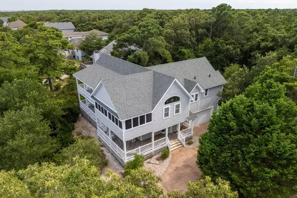 233 Sea Oats Trail, Southern Shores, NC 27949-3310