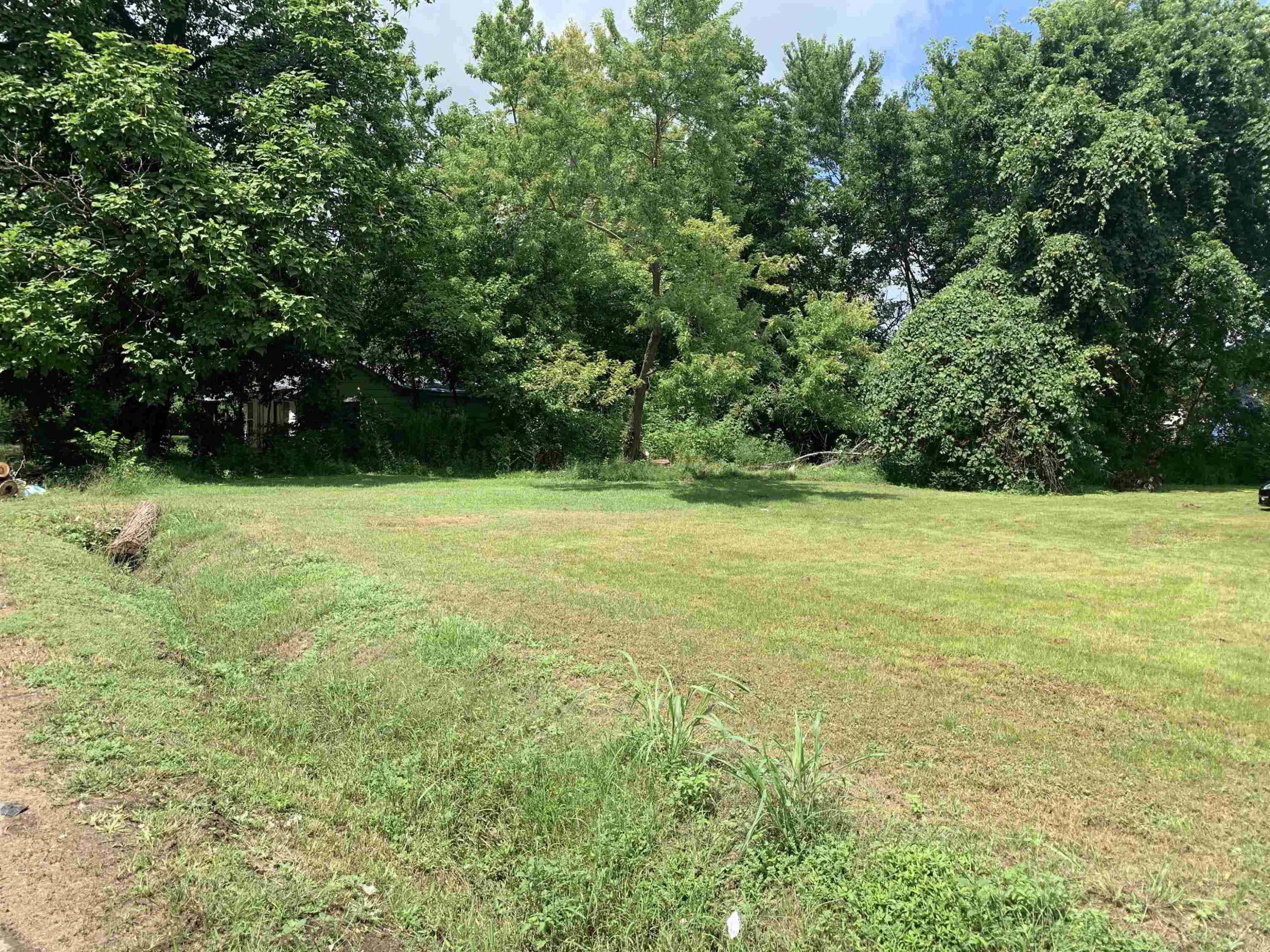 Humboldt, TN 38343,215 Craddock ST
