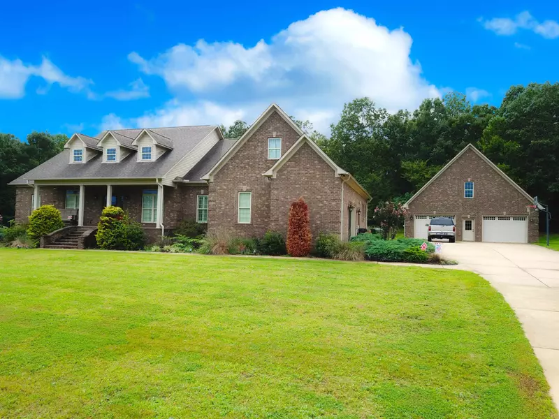 354 Joy Ln LN, Lexington, TN 38351