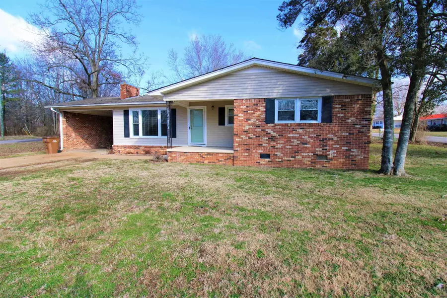 504 Hayes Street, Lexington, TN 38351