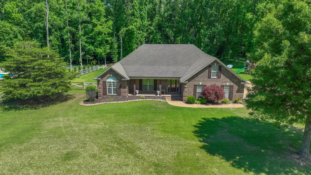 10 Walter Kee DR, Medina, TN 38355