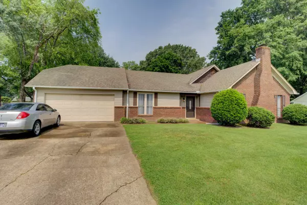 Jackson, TN 38305,25 Chatwood CV