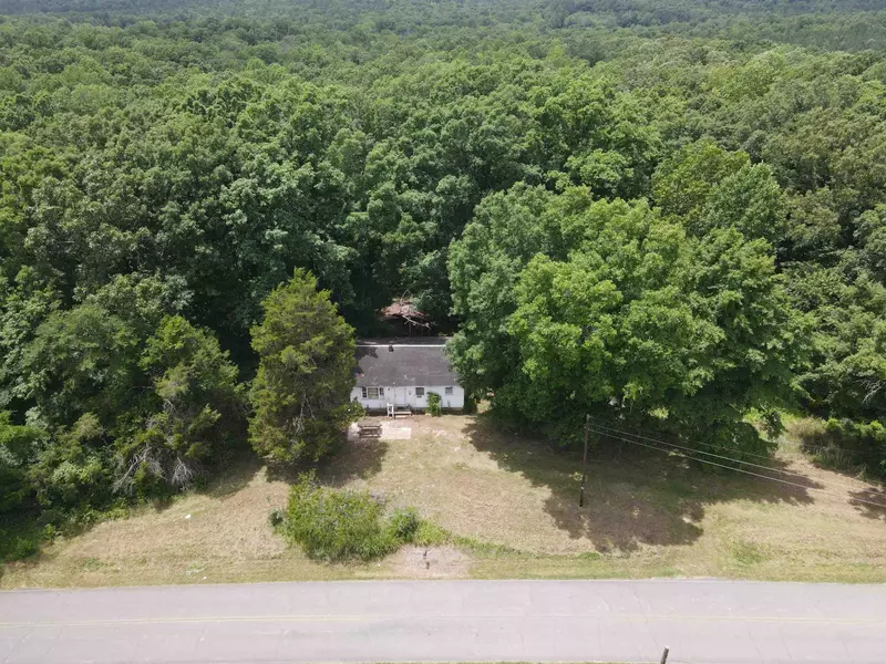 2094 Liberty Rd, Scotts Hill, TN 38374