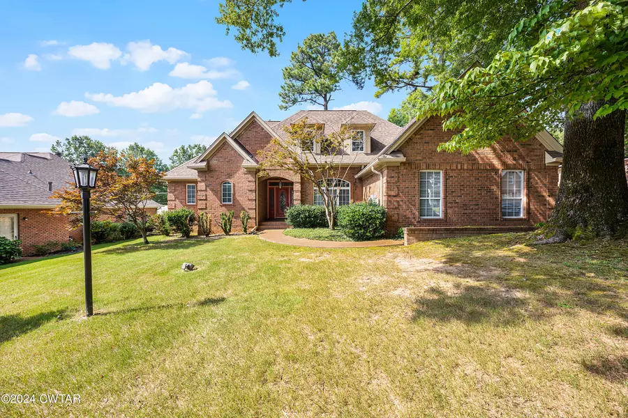 31 Sutton PL, Jackson, TN 38305