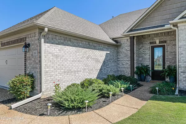 Jackson, TN 38305,16 Lamplighter CV