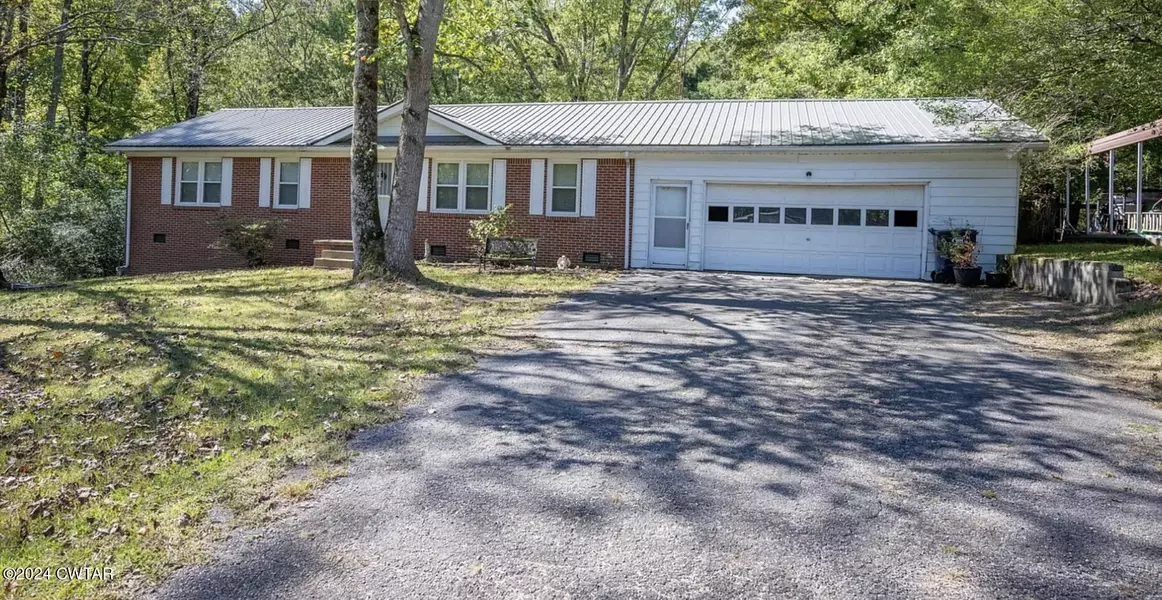 235 Woodland Hills RD, Scotts Hill, TN 38374