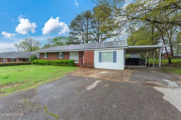 105 Armory ST, Trenton, TN 38382