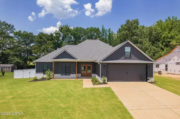 50 Shady Meadow DR, Jackson, TN 38305