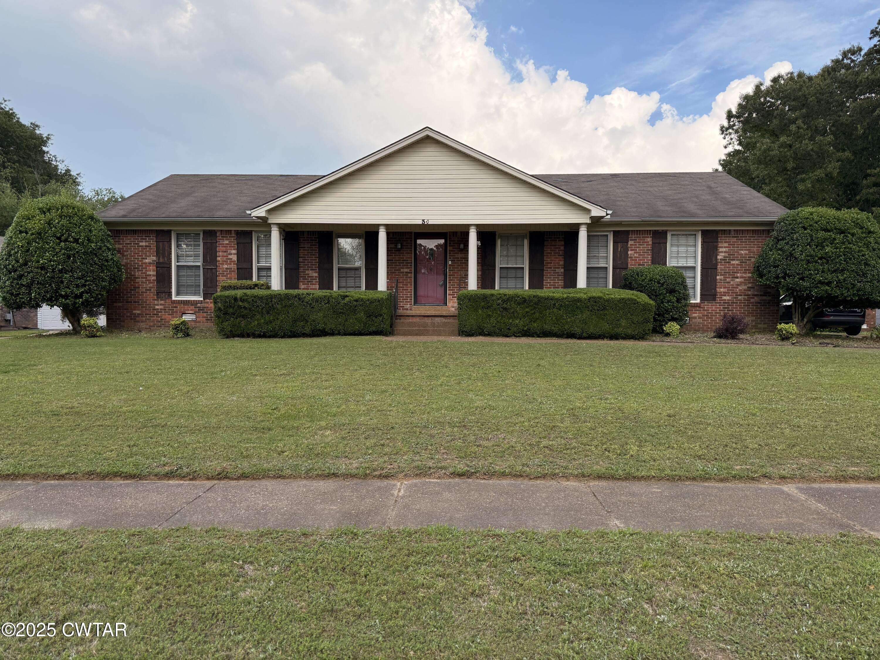 30 Jamestown DR,  Jackson,  TN 38305