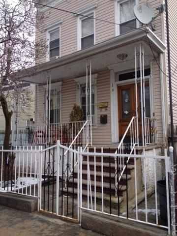 8 PIERCE AVE, Jc Heights, NJ 07307