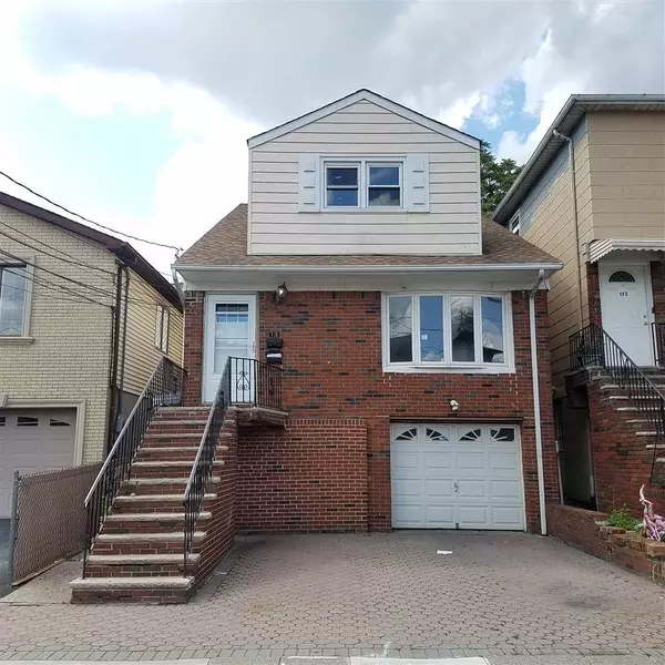 175 HAMILTON AVE, Fairview, NJ 07022