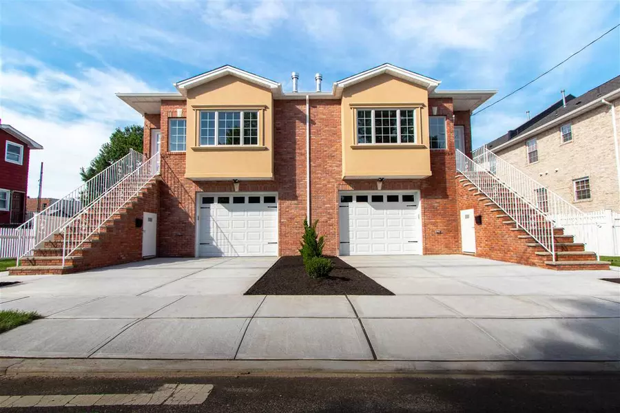 254 KINGSLAND AVE, Lyndhurst, NJ 07071