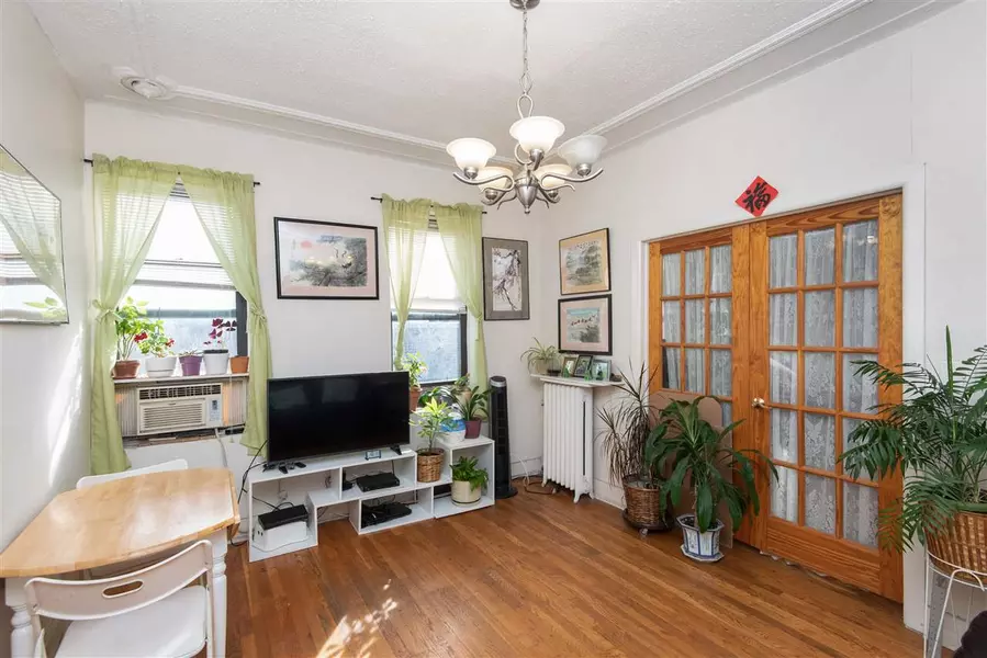 2672 KENNEDY BLVD #504, Jc Journal Square, NJ 07306