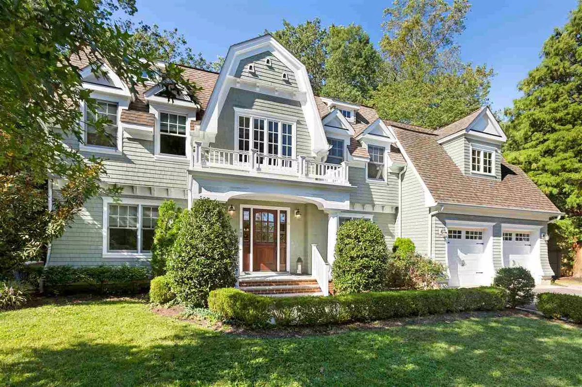 Fair Haven Boro, NJ 07704,130 OAK PL