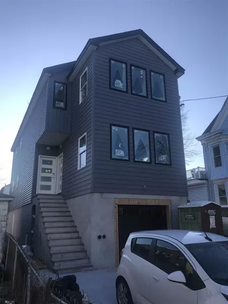 68 WEST 52ND ST, Bayonne, NJ 07002