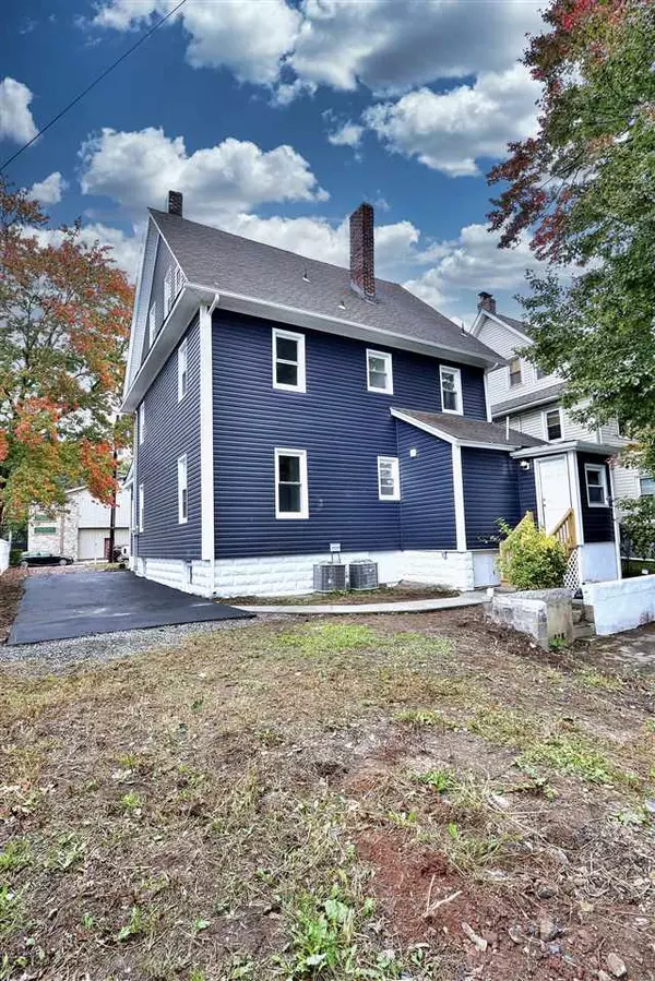 Montclair, NJ 07042,329 ORANGE RD