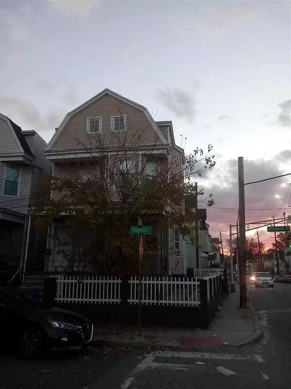 Jc Greenville, NJ 07305-4107,2 WEGMAN CT