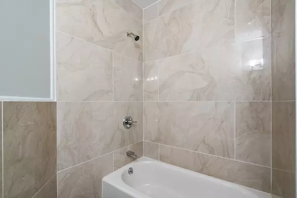 Union City, NJ 07087,4408 PALISADE AVE