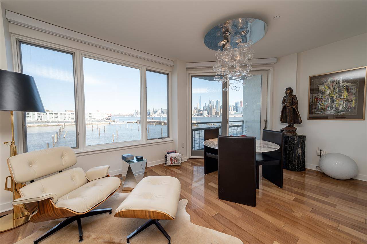 Weehawken, NJ 07086,600 HARBOR BLVD  #855