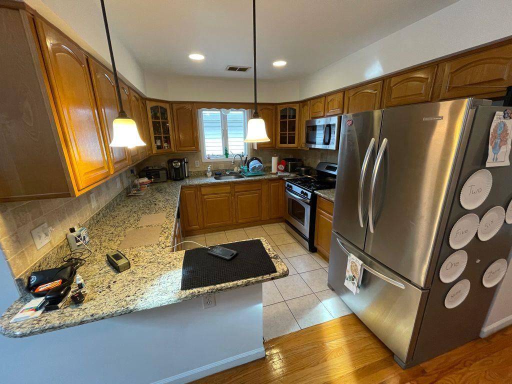 Jc Heights, NJ 07307,146 COLUMBIA AVE