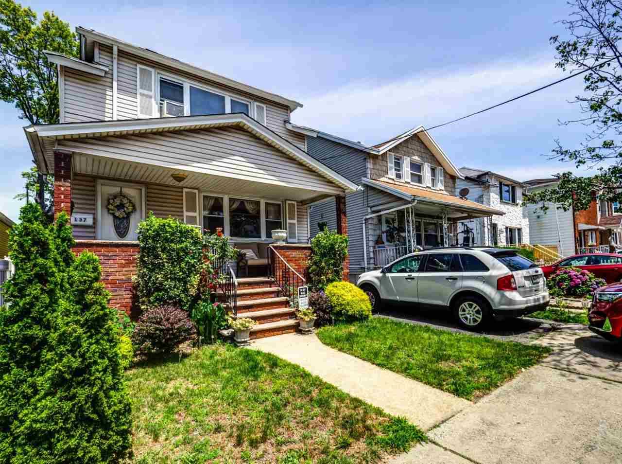 137 WEST 55TH ST, Bayonne, NJ 07002