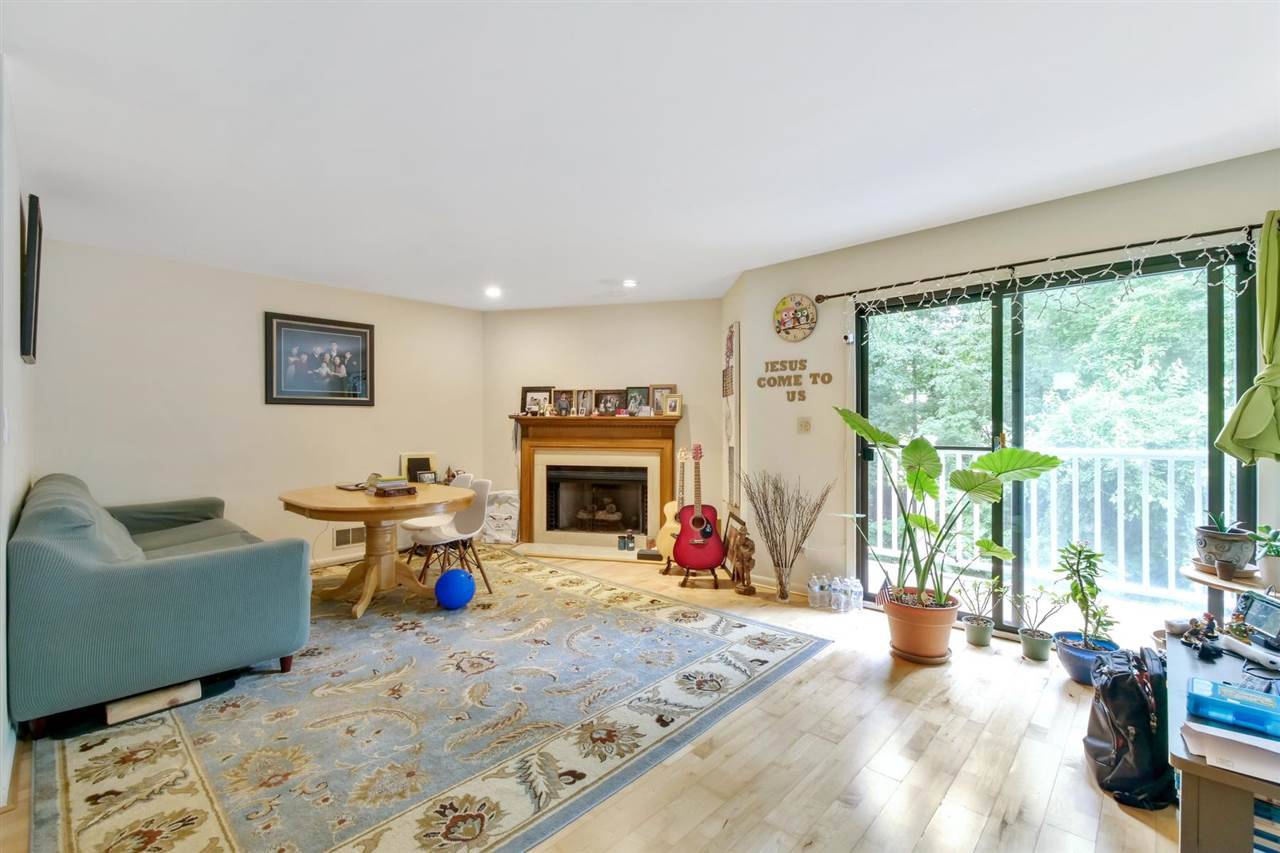 40 TRIUMPH CT  #B, East Rutherford, NJ 07073