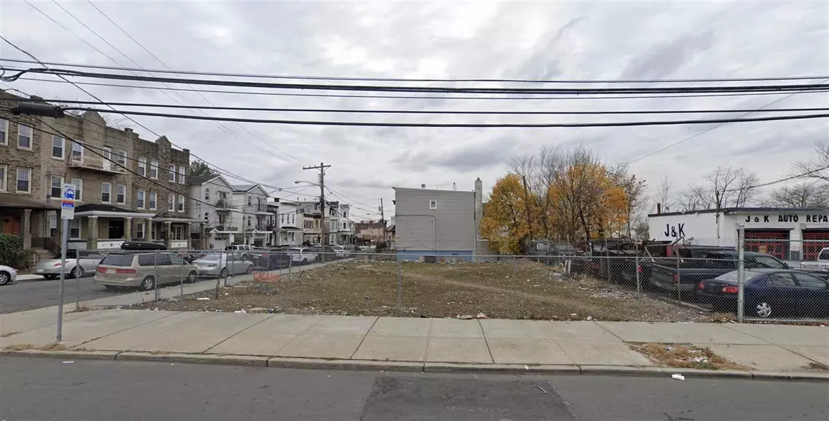 307 BERGEN AVE, Jc Bergen-lafayett, NJ 07305