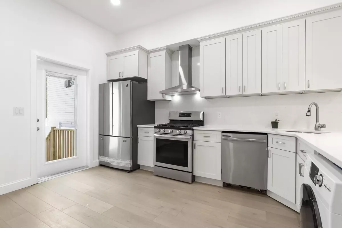 Union City, NJ 07087,1608 WEST ST