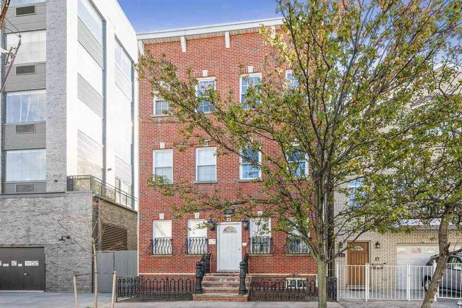 258 PINE ST  #1L, Jc Bergen-lafayett, NJ 07304