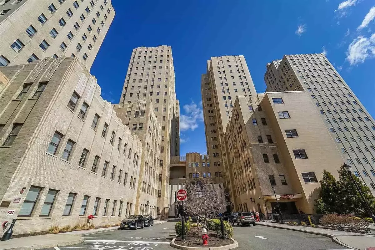 Jc Bergen-lafayett, NJ 07304,4 BEACON WAY  #1010