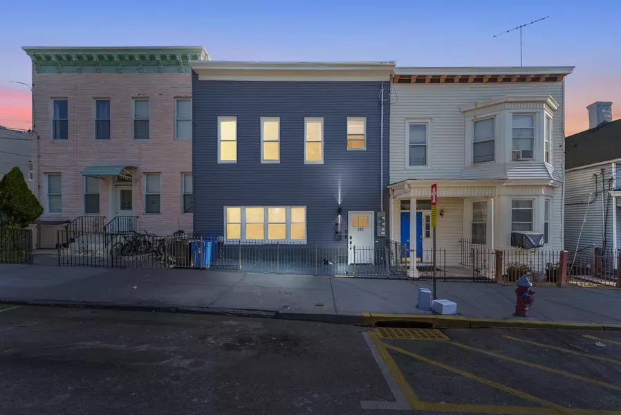 222 69TH ST, Guttenberg, NJ 07093