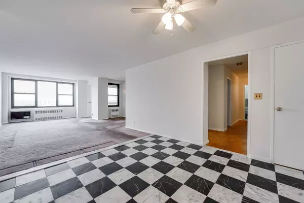 Jc Journal Square, NJ 07306,10 HURON AVE  #12J