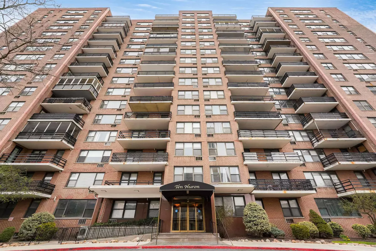 Jc Journal Square, NJ 07306,10 HURON AVE  #12J