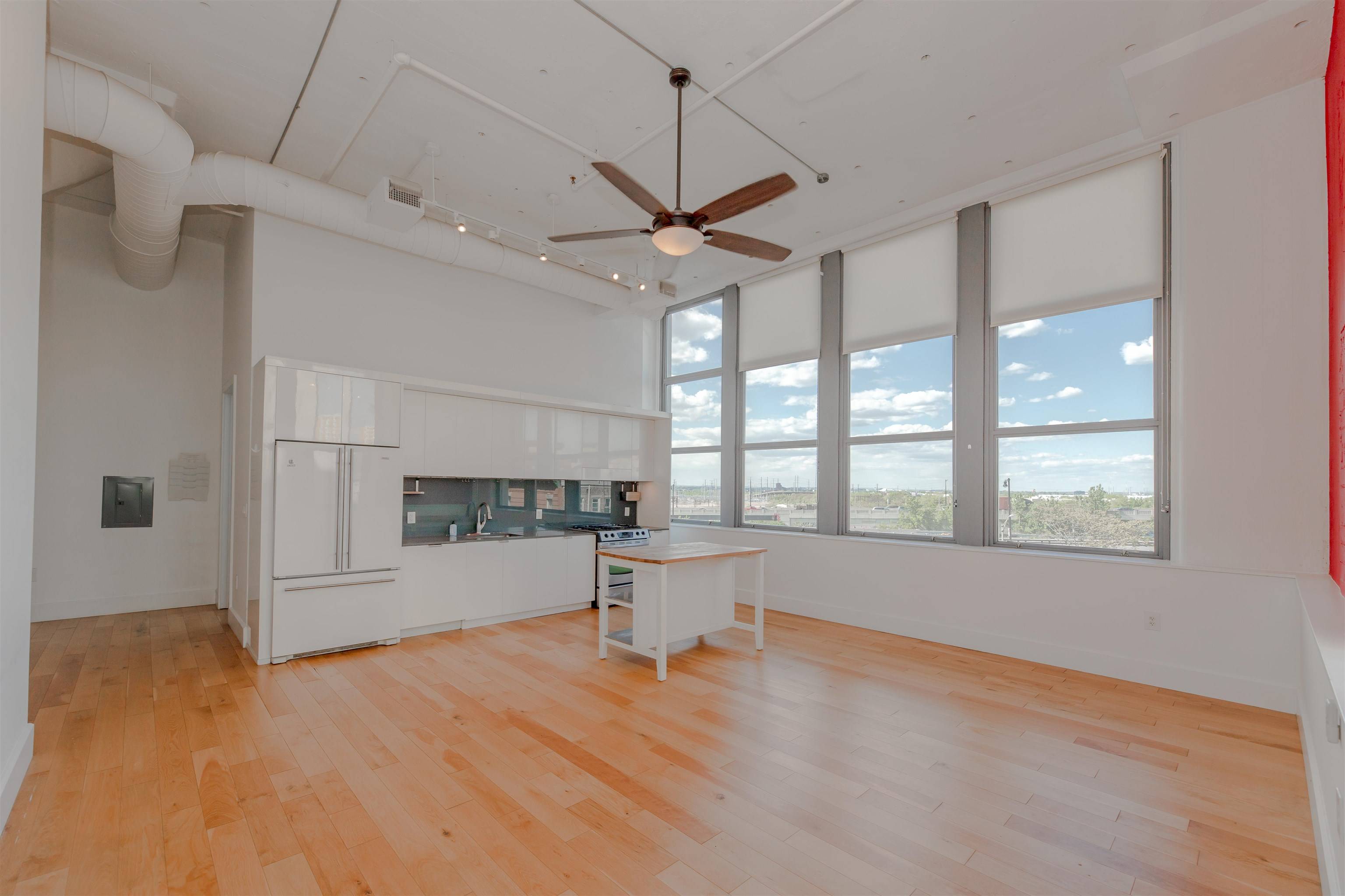 50 DEY ST  #359, Jc Journal Square, NJ 07306