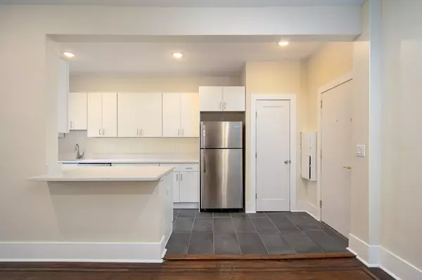 Jc Journal Square, NJ 07304,131 KENSINGTON AVE #C6