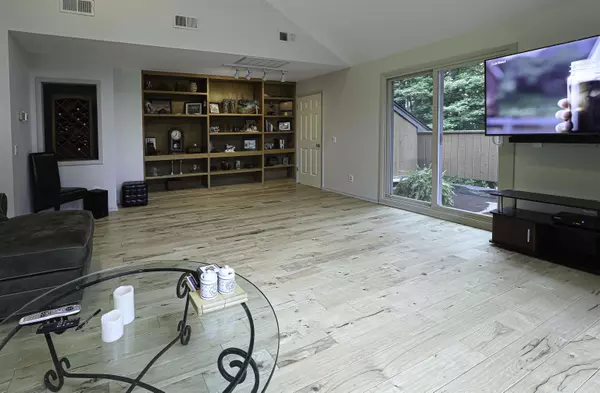 Boonton Township, NJ 07005,1 RIVER RD