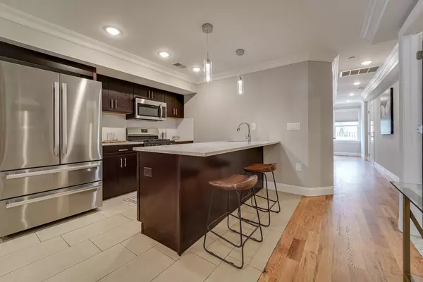 Jc Bergen-lafayett, NJ 07304,175 VAN HORNE ST  #1