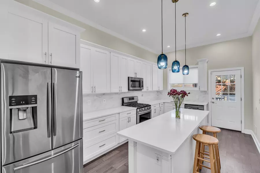 118 HARRISON AVE, Jc Journal Square, NJ 07304-2518