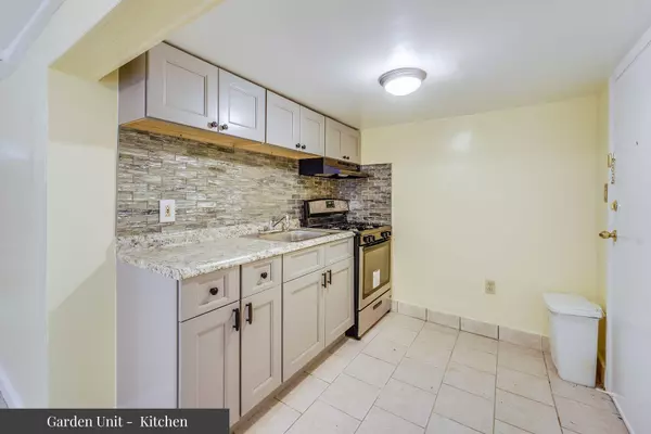 Weehawken, NJ 07086,48 47TH ST